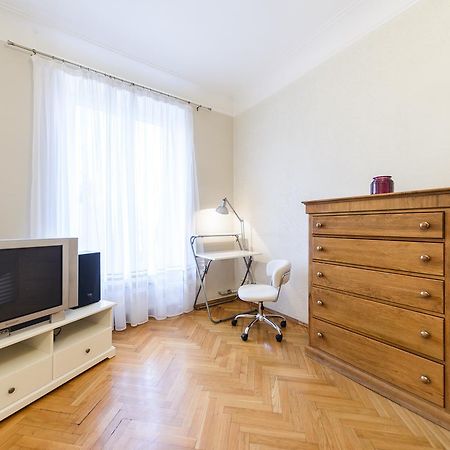 Apartment Near Olympic Stadium Kiev Eksteriør billede
