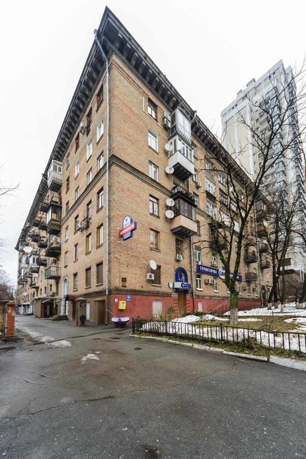 Apartment Near Olympic Stadium Kiev Eksteriør billede