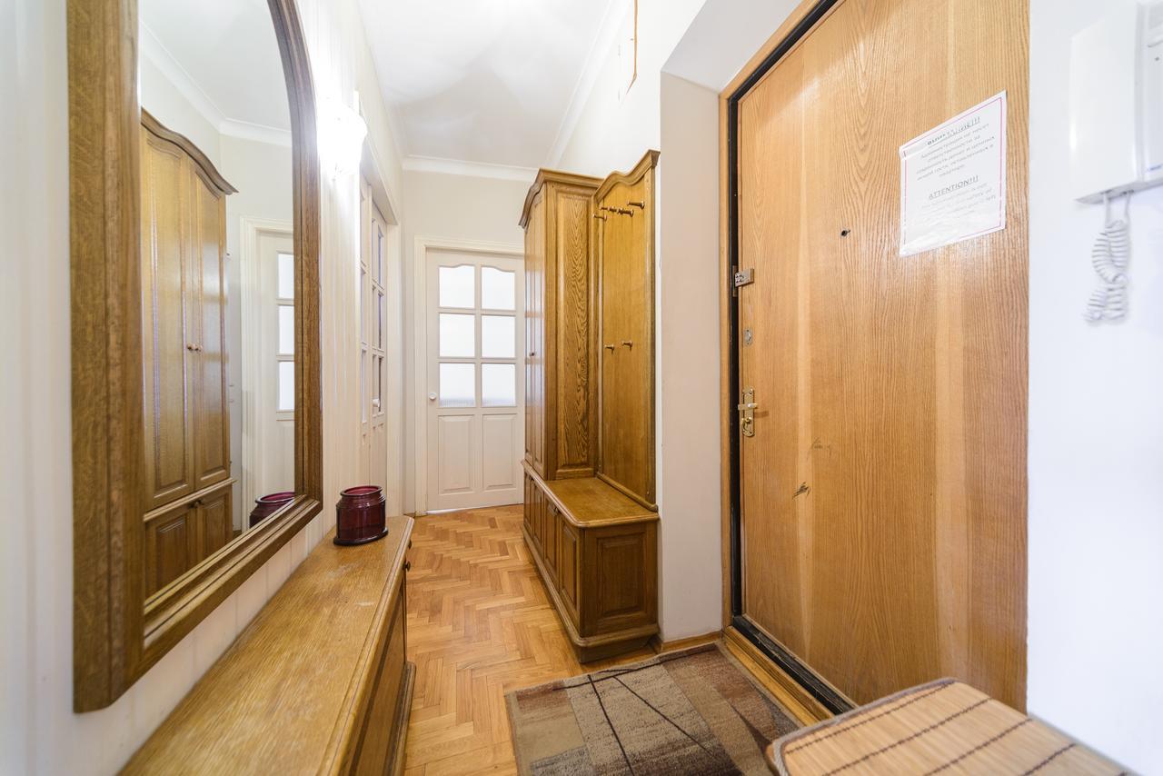 Apartment Near Olympic Stadium Kiev Eksteriør billede